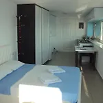 Prázdninový dům Lori Qëparo