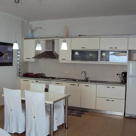 Tatil Evi Lori Qeparo