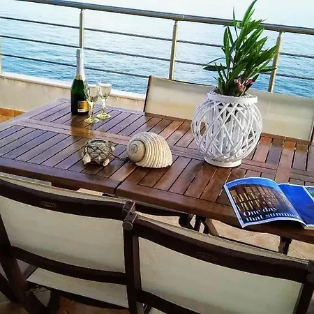 Tatil Evi Lori