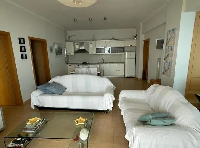 洛瑞别墅 度假居 *