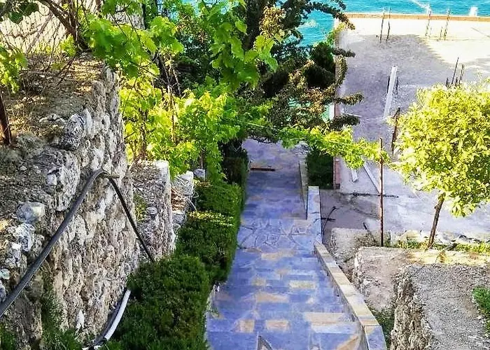 洛瑞别墅 度假居 科帕罗